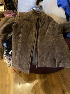 Women’s Quilted Faux Suede Jacket - Brown